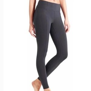Athleta Classic Metro Pocket Ankle Black Legging
